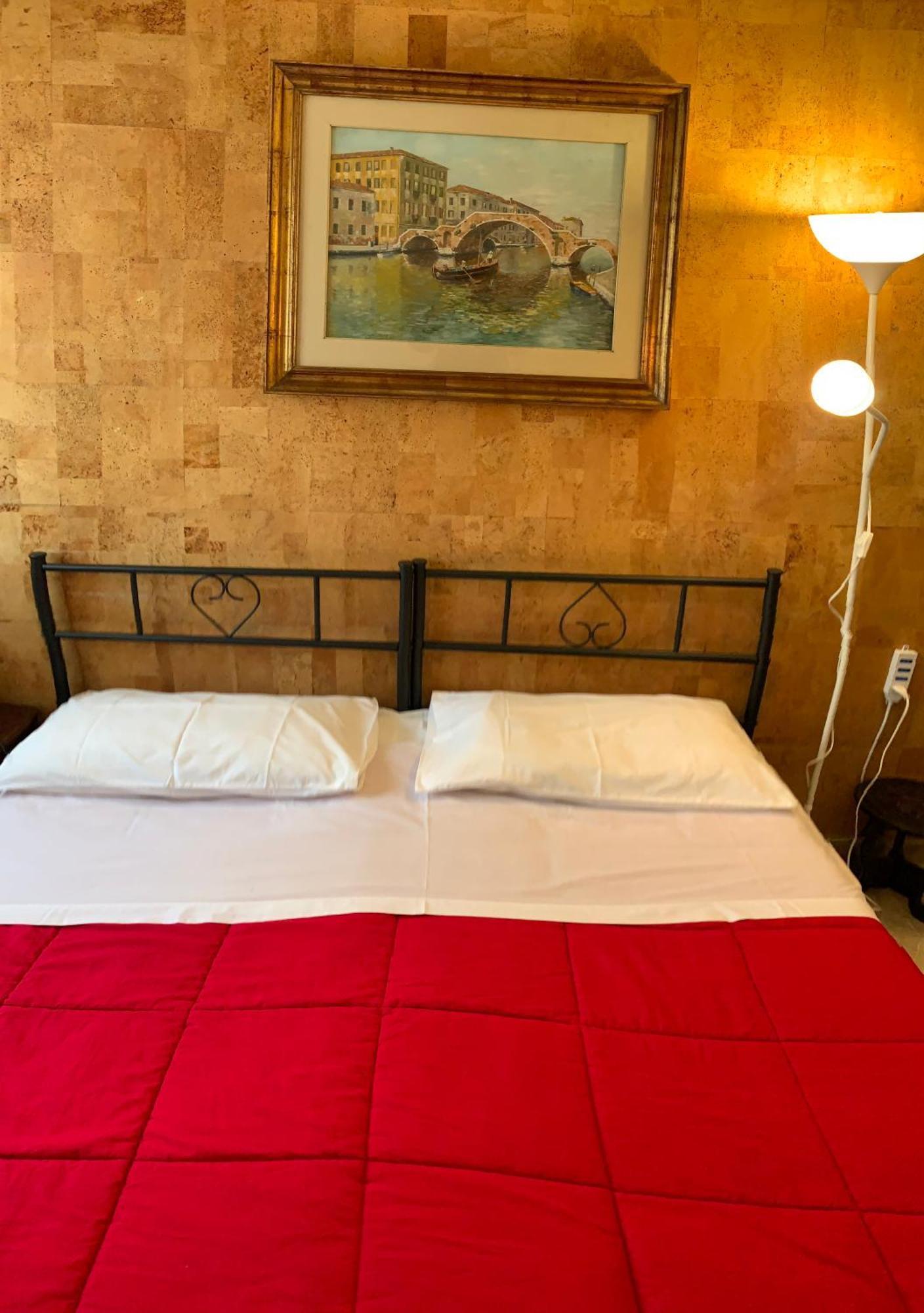 Lovenice Center Liebeshotel Venedig