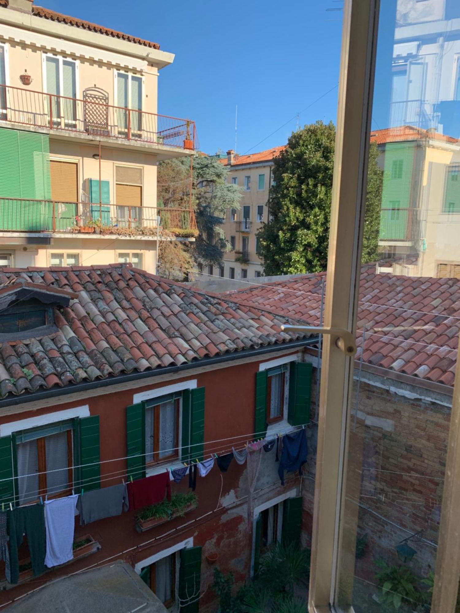 Lovenice Center Liebeshotel Venedig